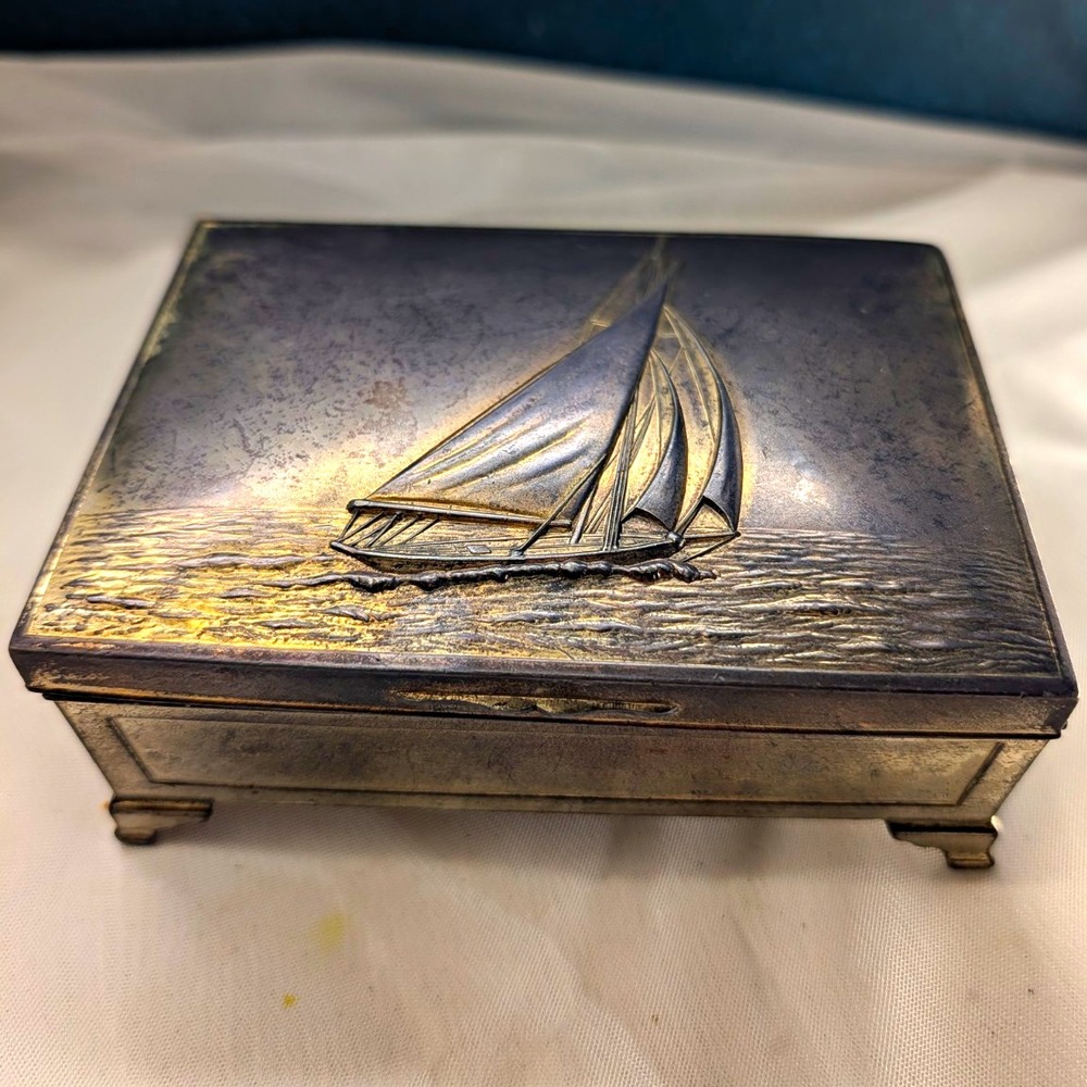 Nautical Regatta Jewelry Box with Wood Lining – Vintage Made in Japan Metal